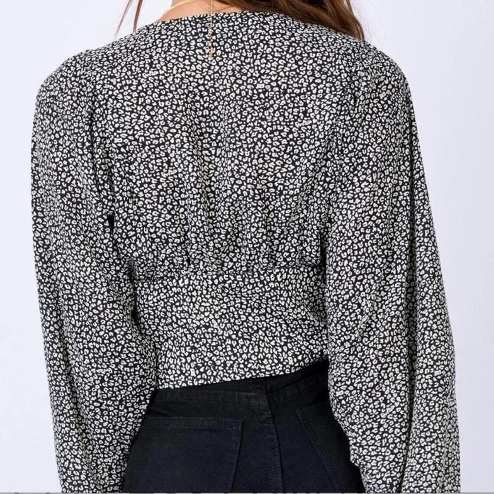 Princess Polly New Mood tie front top long sleeve black animal print size 6 - Picture 2 of 8